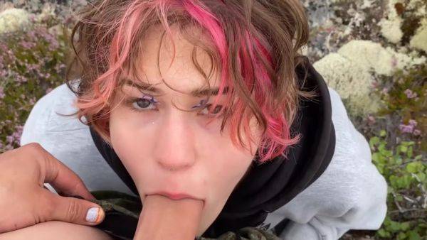 Play this uncensored scene named : Remlic - Sex Sex Pa Sten, Smuk Pige I Naturen