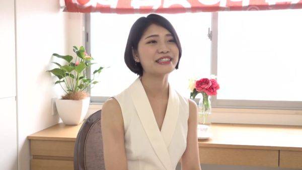 Stream the uncut scene titled : 0002271_30代高身長の日本人の女性がガンパコされるパコハメ