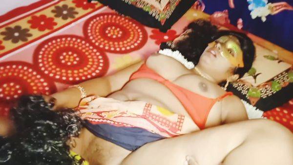Enjoy watching this complete scene : Telugu Dirty Talks, Telugu Sexy Saree Tution Teacher Fucking With Young Student Full Video