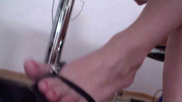 View this uncensored movie called : Jessica dangling feet under the table by Foot Girls