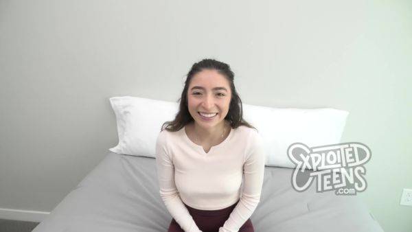 View uncut scene named : This 4 9 85 Pound Latina Teen With Amazing Tits Gives A Sloppy Bj