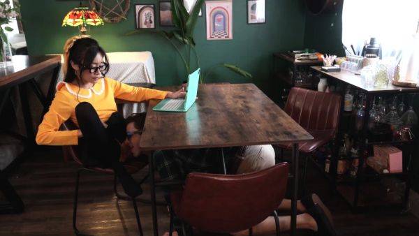 Enjoy watching the hardcore video named : Stepbrother making Jade Kimiko cum as he licks her pussy