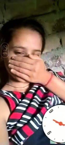 View the uncut clip called : देसी चूची दिखाई विलेज