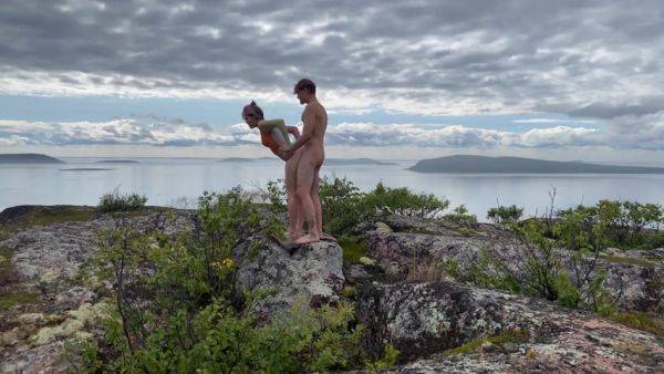 Stream this uncensored video : Remlic - Vi Kom Til Ubeboede Oer For At Skyde Smuk Sex