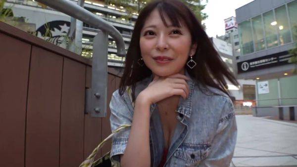 Play full movie of : 0002579_スリムのニホン女性が素人ナンパのSEXMGS販促19分動画