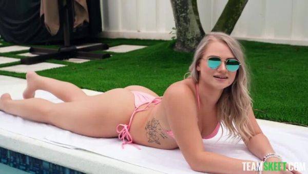 Enjoy watching uncut movie called : Blonde's Tattoo: Not Her Clan - 25.08.2021