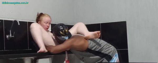 Watch complete movie titled : Recebe O Meu Amigo De Lingerie E Ele Ja Veio Mim Agarrando E Agente Trepou Ali Mesmo Na Cozinha: Goz With Loira Brasileira And Loira Gostosa