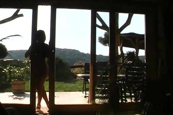 Play the full scene : The Best In Le Pazze Troie Di Rodolfo Babilonia - Episode 1