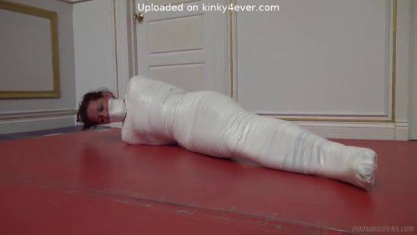 Kinky Video And Diablo Is Mummificed With Veve Lane - videohdzog.com on pornsfind.com