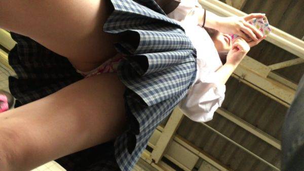 Stream the HD scene named : Japanese upskirt u-xxxx3