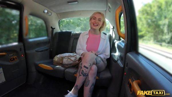 Play this hardcore scene called : Blonde Gets A Hard Fast Fuck Inside And Outside Of The Taxi