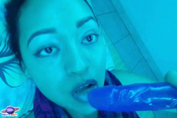 Stream uncut video called : Saturno Squirt In A Hotel With His Friend Erotic Lingerie And Masturbation