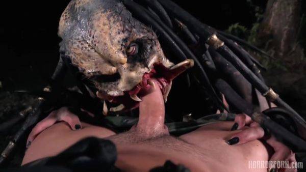 Play HD movie called : Predator Dick Hunter 49