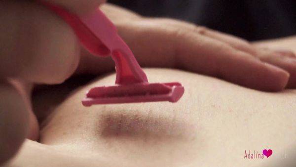 View this uncensored scene : Slow-motion Romantic Pussy Shaving And Touching