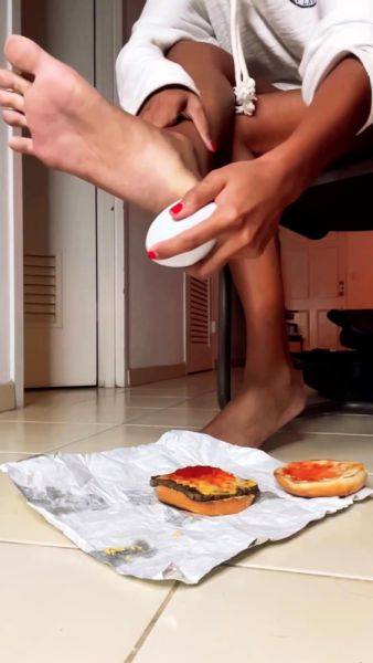 Play the uncut video named : Amateur porn Gives Us Some Foot Fetish Aurora