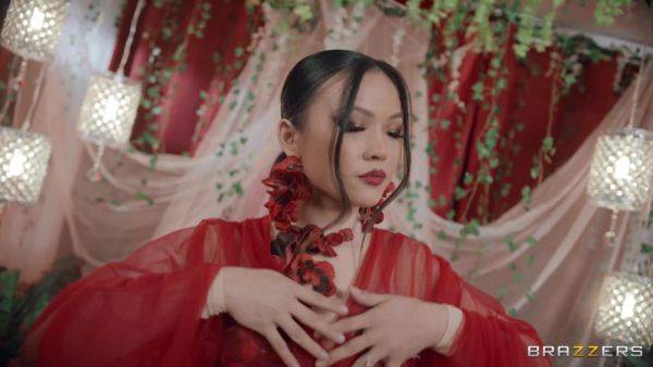 Stream the HD scene titled : Lulu Chu gets her narrow pussy licked and fucked well