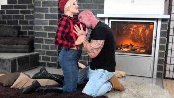 Watch this uncensored movie : Angel Wicky Happily Shows Off Her Plump Body