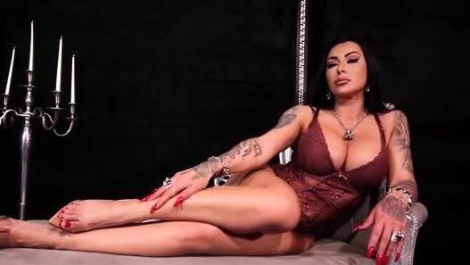 View this complete movie titled : Mistress Kennya - Worship My Feet