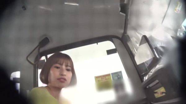 Stream this HD video named : 0002696_Japanese_Censored_MGS_19min