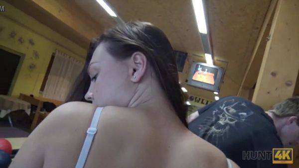 Hidden cam caught teen in the act of cuckolding and taking cash - sexu.com on pornsfind.com