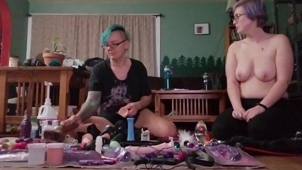 Play the hardcore video : Our Toy Collection