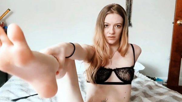 View this HD scene : LucySpanks – My Feet and Your Wife