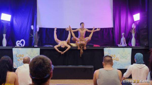 Enjoy watching this hardcore clip named : Kira Queen and Silvia Dellai getting fucked on the floor