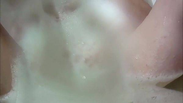 Enjoy watching this hardcore clip of : Maraolds Pussy Eating Underwater. Dirty Talk