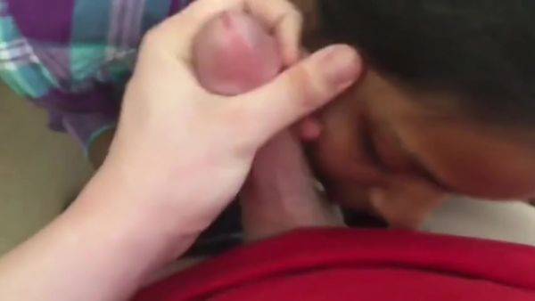 Enjoy watching HD scene : Indonesian Maid Sucking White Dick