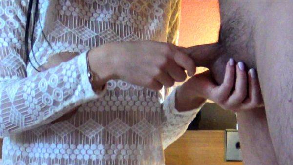 Watch uncut movie named : IgnoringHandjobs – How She Treats The Cock Is The True