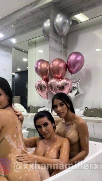 Play uncensored clip : StripCamFun Amateur Webcam Dritt Free Threesome Porn