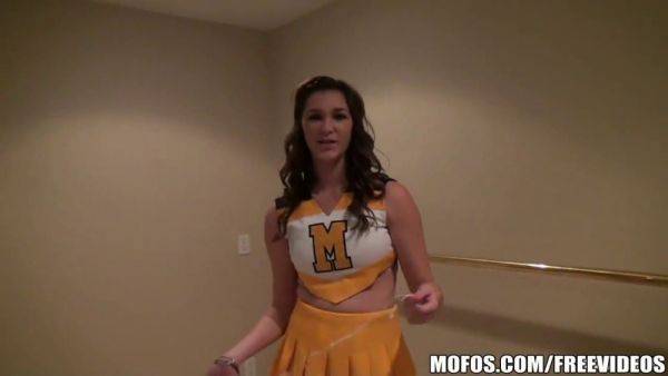 Cheerleader Holly flaunts her hot body in uniform & gives a sloppy BJ - sexu.com on pornsfind.com