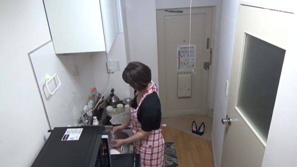 View HD scene of : Hot japonese Mature In Action