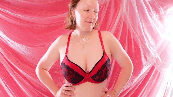 Enjoy watching uncut scene named : Arya Grander In Sexual Milf With Bra Fetish No Make Up