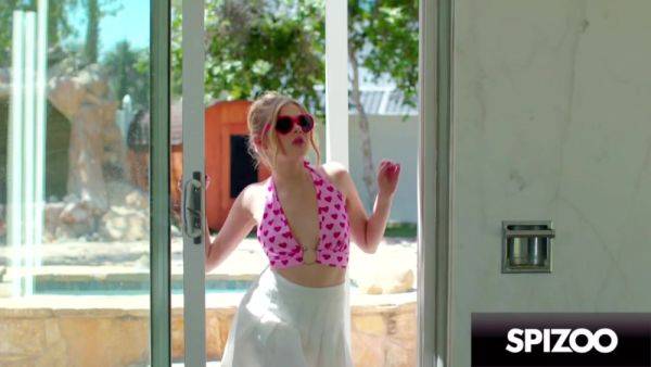 Stream complete clip of : Coco Lovelock Is A Tiny Squirting Housesitter