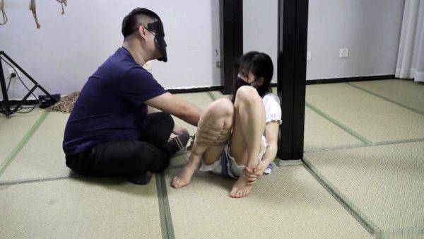 Play full movie named : Chinese demsel bondage