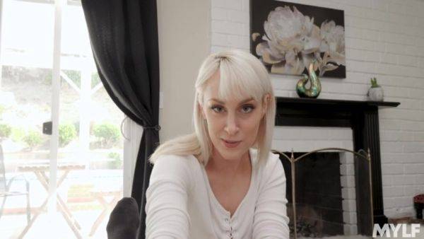 Stream uncensored video called : Countdown - MYLF