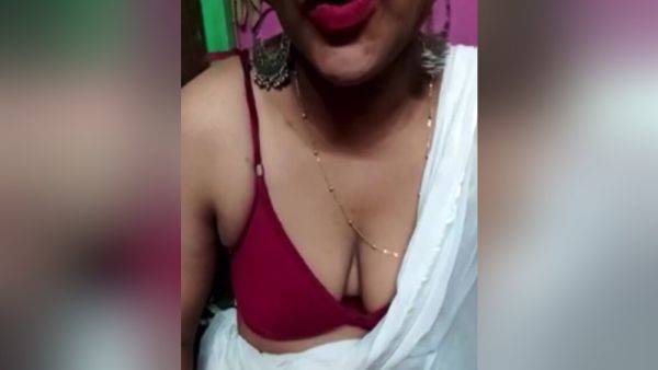 Play the hardcore clip : Devar Bhabhi In Bhabhi Ke Boobs Chussoge Dewar Ji Aao Na Chood Lo Muje