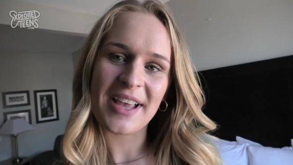 Play the complete clip of : Big Titties On This Brand New Teen Newbie