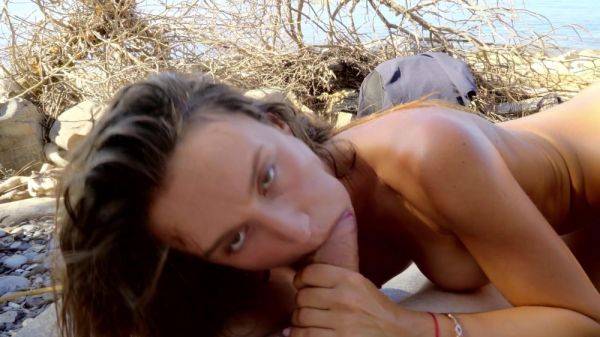 Play full movie titled : Amateur gives boyfriend the best head while nude and excited to fuck a little