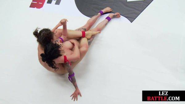 Wrestling dyke facesitting tattooed loser after fight - txxx.com on pornsfind.com