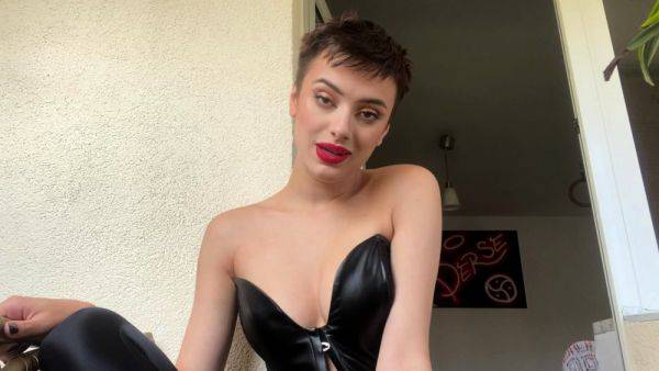 Stream this uncut scene called : Lady Perse – I will get fun when you are locked in