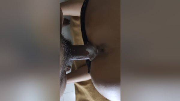 Enjoy watching this uncut movie : Rahul Ne Apni Aunty Disha Ko Gar Me Ja Kar Chudai Kiya