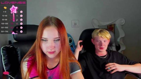 Play this HD clip of : New Straight Teensex-suckin A Hot Teencock3