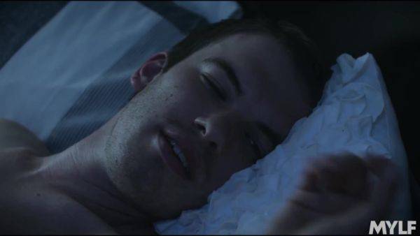 Play the uncut movie of : Sexy MILF Fucking Scene - MYLF