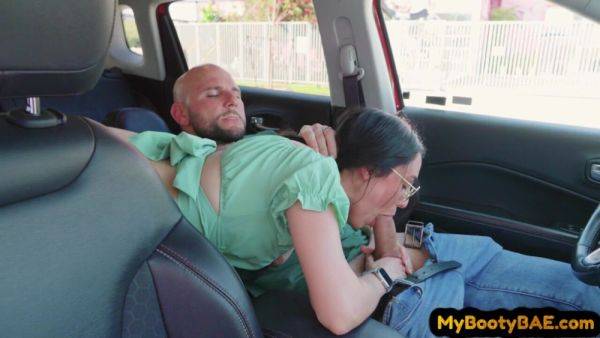 Enjoy watching HD scene titled : Bigbooty bitch fucked by big white dick in wet pussy hole