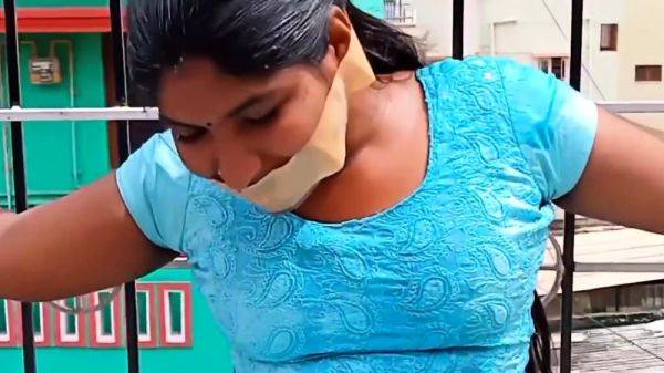 Stream the hardcore clip : Outdoor bdsm punishment in te snow