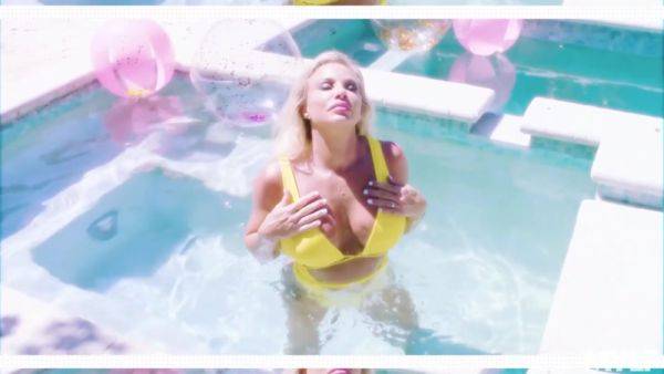 Play the complete movie named : High Quality Blonde MYLF - MYLF