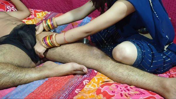 Watch this complete video named : Pith Dabane Ke Bahane Sasurji Ne Apne Bete Ki Patni Ke Sath Kia Kand ( Hindi Audio )