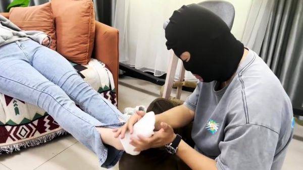 Chloroform girl foot worship - drtuber.com - China on pornsfind.com